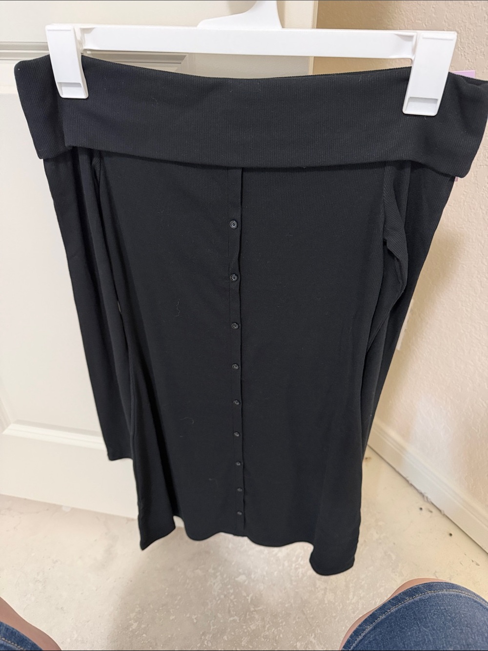 wild fable Black Midi Skirt with Front Buttons